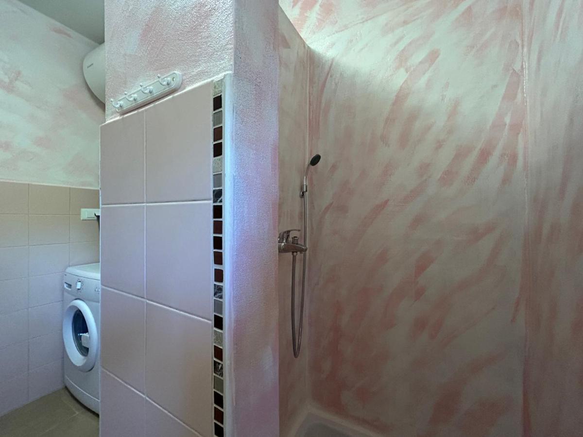 فيلا Dora House With Wifi And Outdoor Swimming Pool بولا المظهر الخارجي الصورة